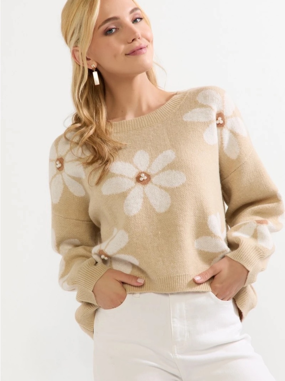 Matilda Pearl Crewneck Sweater - Beige Daisy Print